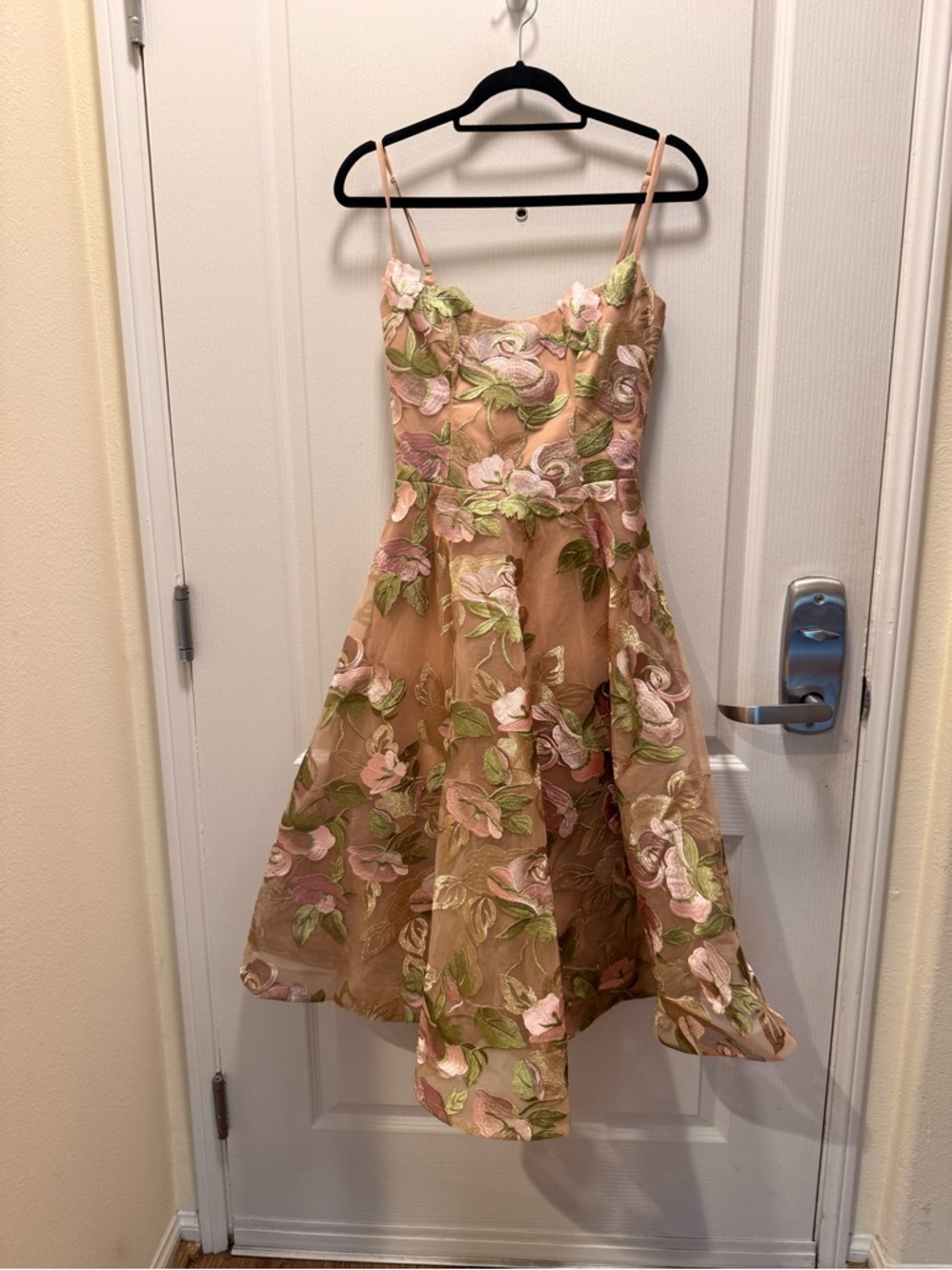 HELSI Embroidered Floral Sleeveless Cocktail Dress Size XS NWT - Picture 3 of 7